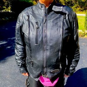 Leather HD Jacket, like New sz XL removable lining, air vents, skid plates